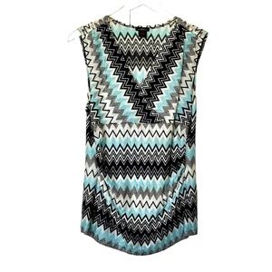 ANN TAYLOR Petite Sleeveless Knit Chevron Design Top Size Petite Large